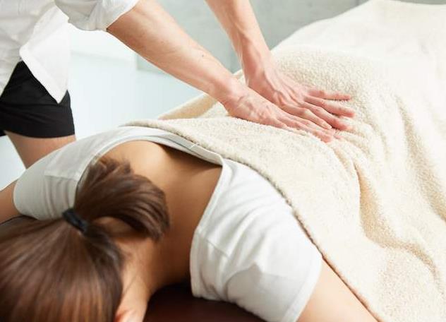 老腰突用鐵腰板治療效果可信 老腰突用鐵腰板治療效果可信